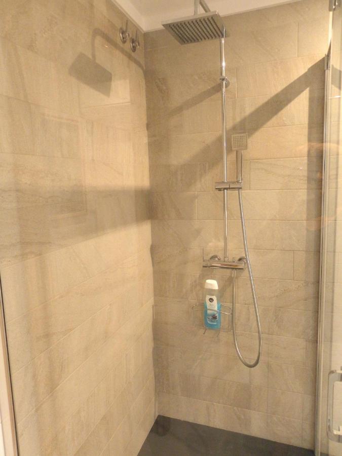 Apartament Margarit Gerona Buitenkant foto